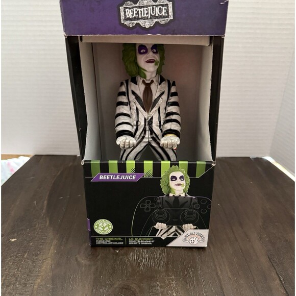 Beetlejuice PS3 PS4 PS5 XBOX NES Controller Stand Mobile Smart Phone Holder New - Picture 1 of 7